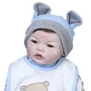 Découvrez Le Bébé Reborn Garçon Qui Adore Les Aventures!