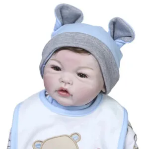 Découvrez Le Bébé Reborn Garçon Qui Adore Les Aventures!
