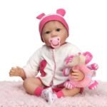 decouvrez la poupee reborn fille scarlett star des collectionneurs 701