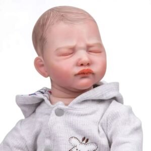 decouvrez romain le bebe reborn garcon au charme irresistible 989
